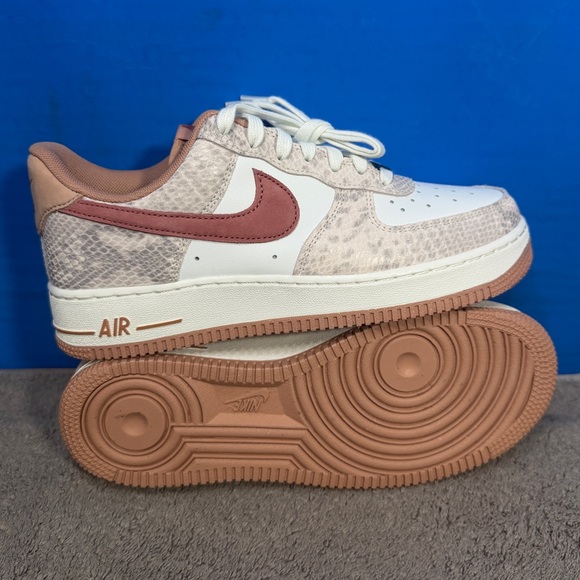 Nike Air Force 1
Brand new - Picture 2 of 8